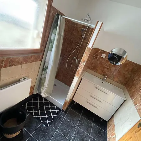 Chez Maurice بيت للعطل